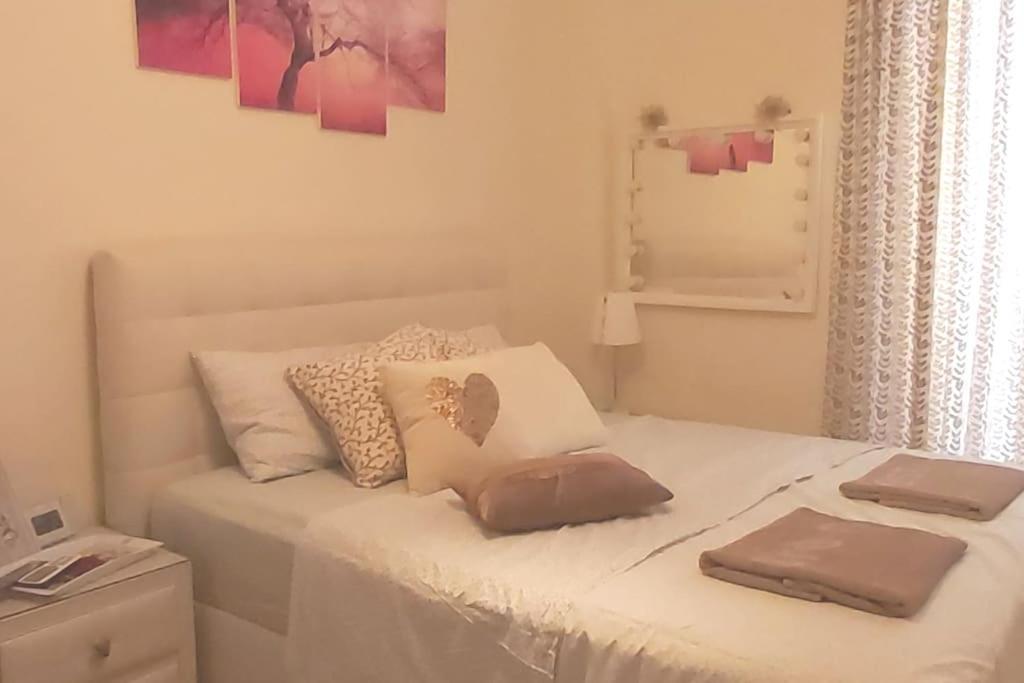Theano'S Cozy & Quiet Lux Central Flat - Wifi & Full Amenities Патра Экстерьер фото